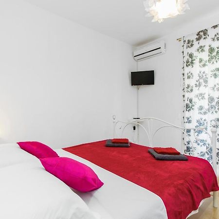 Apartmani Mariva Vodice Exterior photo