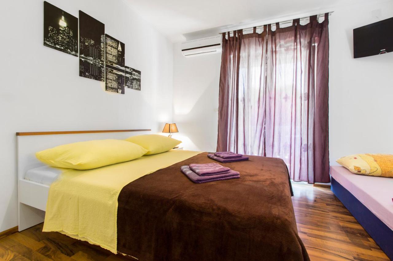 Apartmani Mariva Vodice Exterior photo