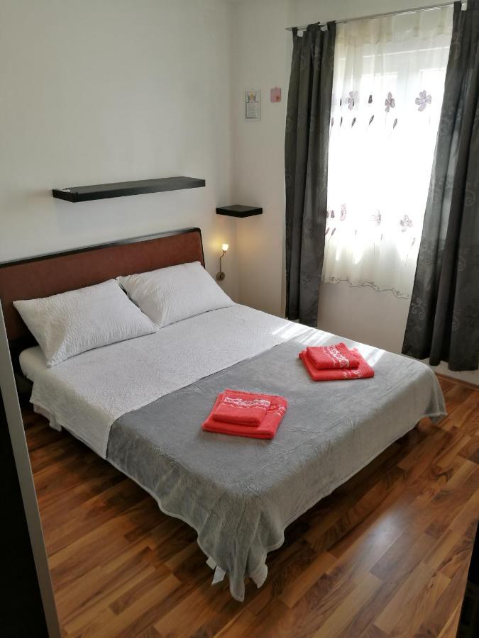 Apartmani Mariva Vodice Exterior photo